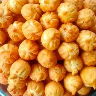 Hình ảnh Bánh bao chiên thịt trứng cút