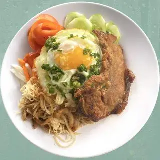 Hình ảnh Cơm tấm sườn bì trứng