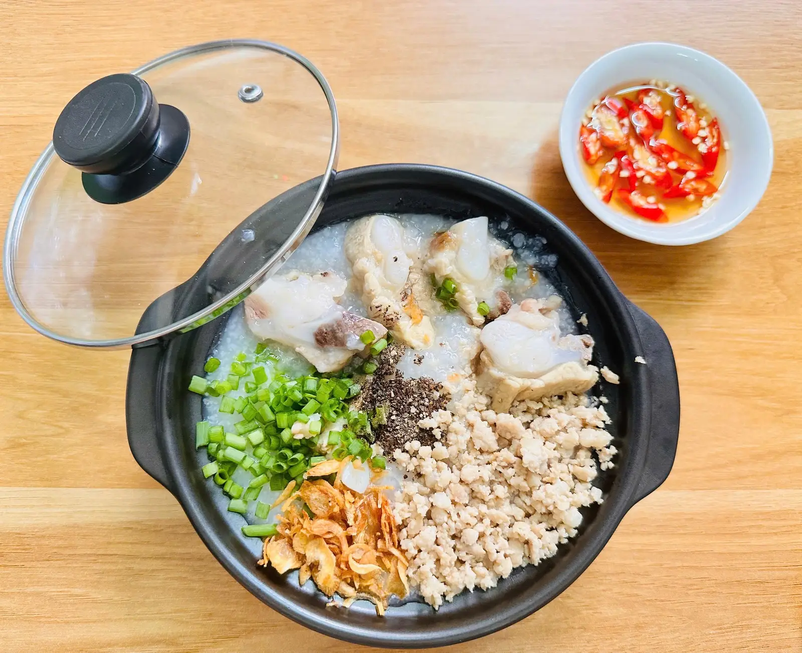 Hình ảnh cháo sườn thịt bằm