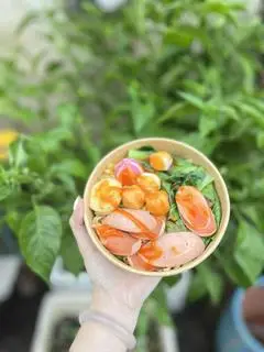 Hình ảnh Mì trộn xúc xích