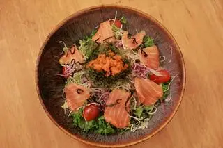 Hình ảnh SALAD CÁ HỒI