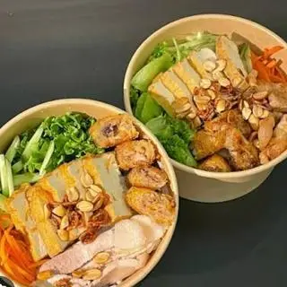 Hình ảnh bún đậu hũ + thịt luộc + chả giò rau sống nước tương 