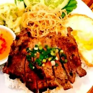 Hình ảnh Cơm sườn bì trứng