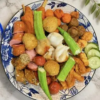 Hình ảnh tá lả 2-3 người ăn