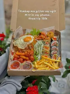 Hình ảnh Mì trộn cay phomai - kimbap mix - gà - tok cay ngọt - khoai