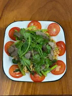 Hình ảnh Mì xào bò + 1 Nước Ngọt