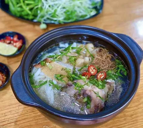Hình ảnh Bánh Canh Đầu Cá Lóc (Lớn - Béo Ngậy)