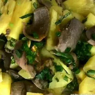 Hình ảnh Dứa xào lòng