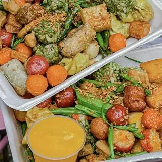 Hình ảnh Combo mix thập cẩm Cá viên chiên sốt phô mai trứng