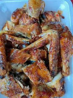 Hình ảnh GÀ NƯỚNG MUỐI ỚT tặng 1 cơm lam 