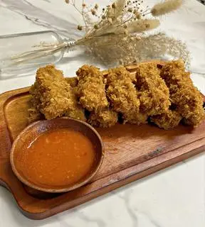 Hình ảnh Nem chua rán sẵn