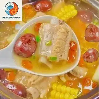 Hình ảnh Canh sườn giúp tăng cường sức khỏe( hầm táo đỏ kỹ tử)
