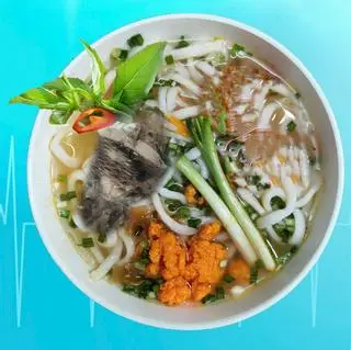 Hình ảnh BÁNH CANH ĐẦU CÁ LÓC ĐEN