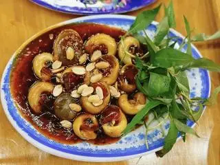 Hình ảnh Ốc mỡ rang me