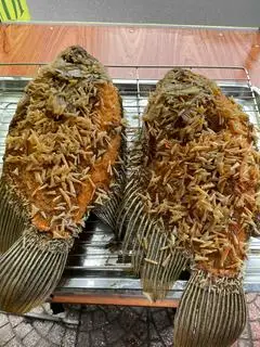 Hình ảnh Cá Tai Tượng chiên xù râu rừng 