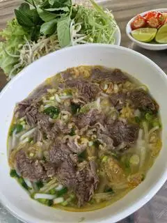 Hình ảnh BÚN BÒ  TÁI 