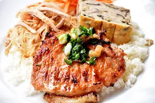Hình ảnh Cơm tấm sườn bì chả
