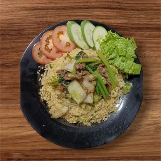 Hình ảnh Cơm chiên bò xào cải