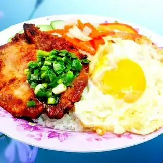 Hình ảnh Cơm sườn ốp la