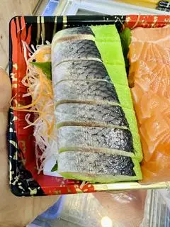 Hình ảnh Cá trích ép trứng vị mù tạc Wasabi - 140gram tiện lợi