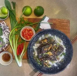 Hình ảnh Bánh canh huyết nếp truyền thống