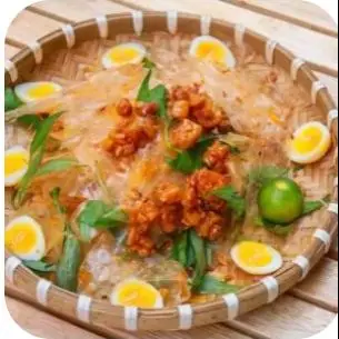 Hình ảnh bánh tráng trộn thịt bằm khô bò trứng cút