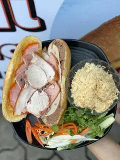 Hình ảnh Bánh mì thịt muối 