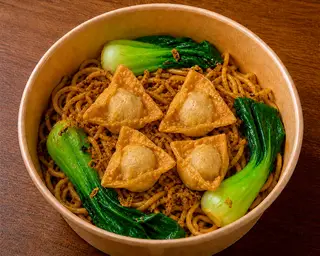 Hình ảnh Mì trộn hoành thánh 