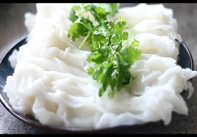 Hình ảnh bánh ướt Hà Nội