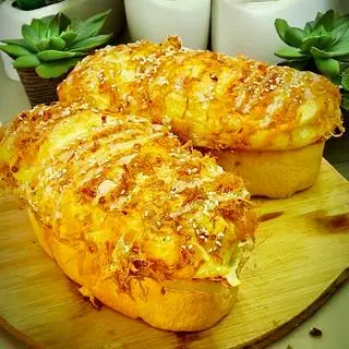 Hình ảnh Bánh Cúc phô mai chà bông gà cay