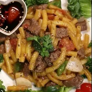 Hình ảnh Nui xào bò 