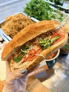 Hình ảnh Bánh mì Sài Gòn