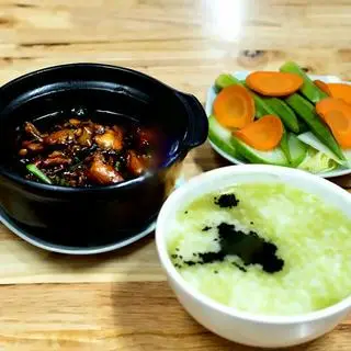 Hình ảnh Combo 1 phần cháo - lá dứa  - mè đen - 2 con ếch to- 1 rau củ hấp