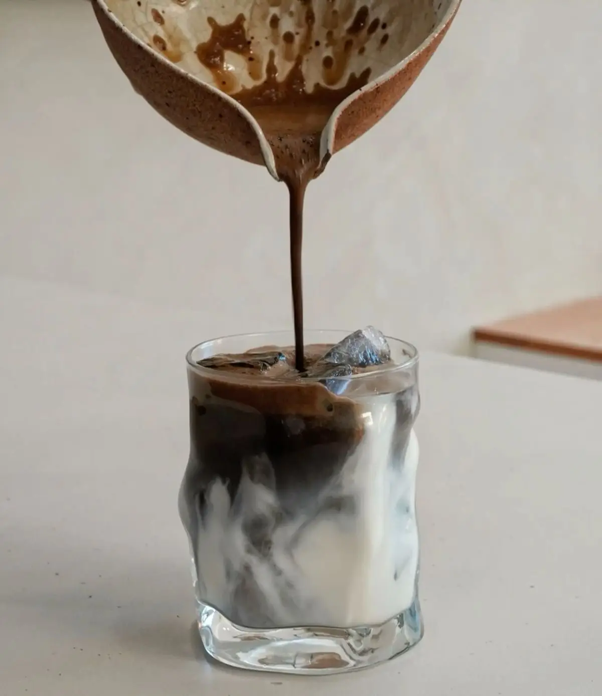 Hình ảnh Houjicha Latte Size M