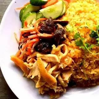 Hình ảnh Cơm rang gà xào nấm