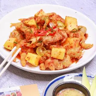 Hình ảnh Chân gà sốt thái rút xương 
