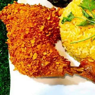 Hình ảnh Gà Cháy Tỏi Góc Tư Thêm