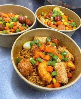 Hình ảnh Mỳ trộn indomie thập cẩm
