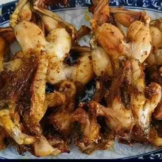 Hình ảnh Cơm ếch chiên muối ớt (new)