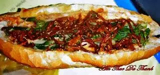Hình ảnh Bánh mỳ cá rim