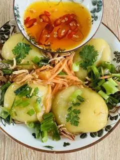 Hình ảnh bánh ít trần nhà làm nhân tôm thịt 5 cái