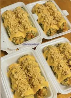 Hình ảnh Kimbap chiên phủ sốt + chà bông