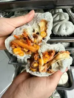 Hình ảnh Gà nấm phô mai vỏ nguyên cám