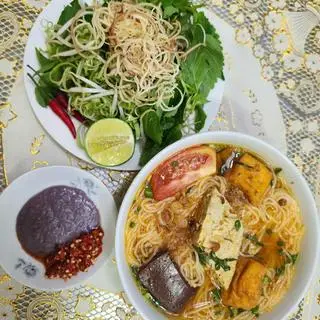 Hình ảnh Bún riêu cua mọc 