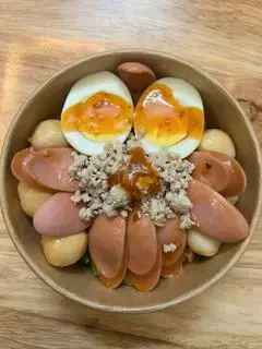 Hình ảnh Mì trộn đặc biệt