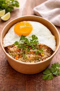 Hình ảnh Cơm ngũ sắc + trứng ốp la