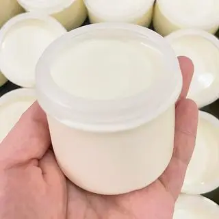 Hình ảnh Sữa Chua Hủ Truyền Thống