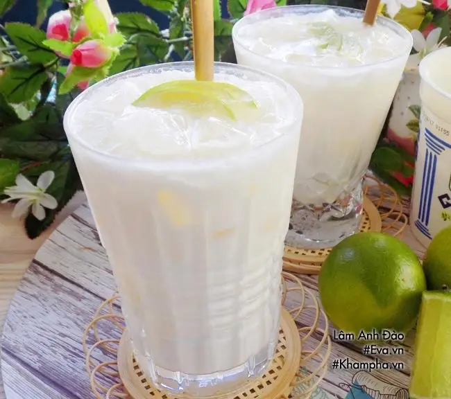 Hình ảnh sữa chua đánh đá 