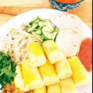 Hình ảnh bánh cuốn trứng giò chả nem