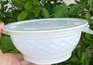 Hình ảnh Tô, muỗng, đũa mang đi 